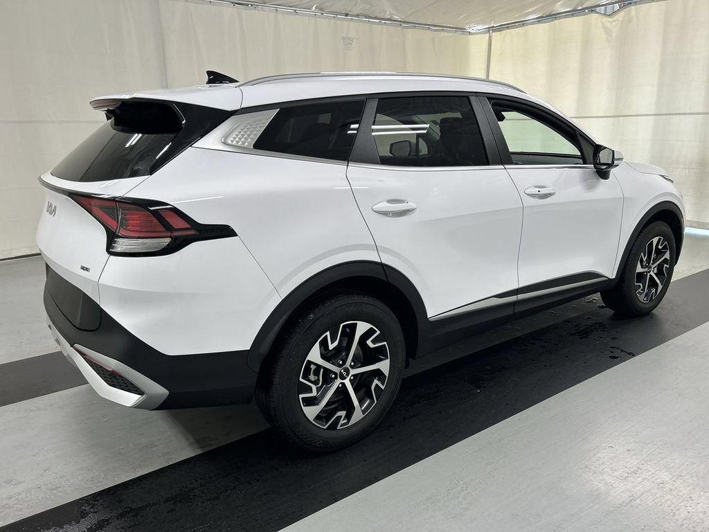 Certified 2024 Kia Sportage EX AWD/4WD image 2