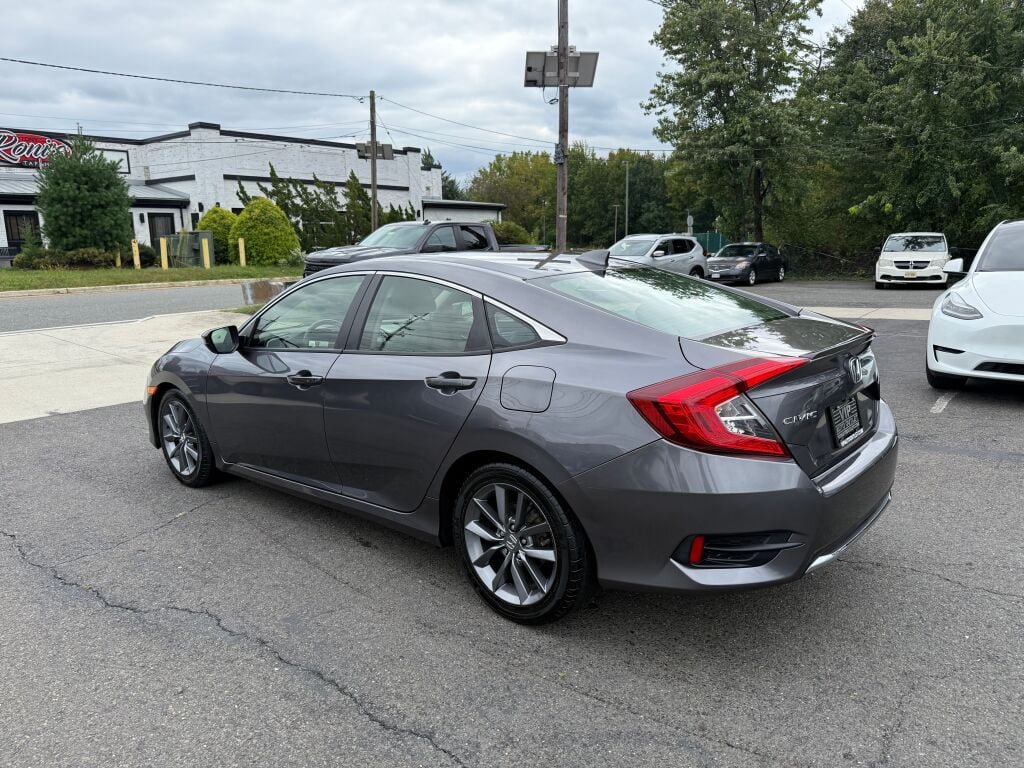 Used 2019 Honda Civic EX image 5