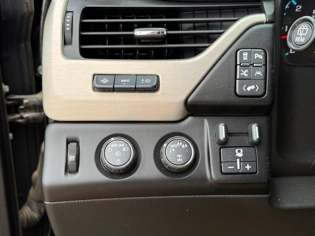Used 2019 GMC Yukon Denali AWD/4WD image 18