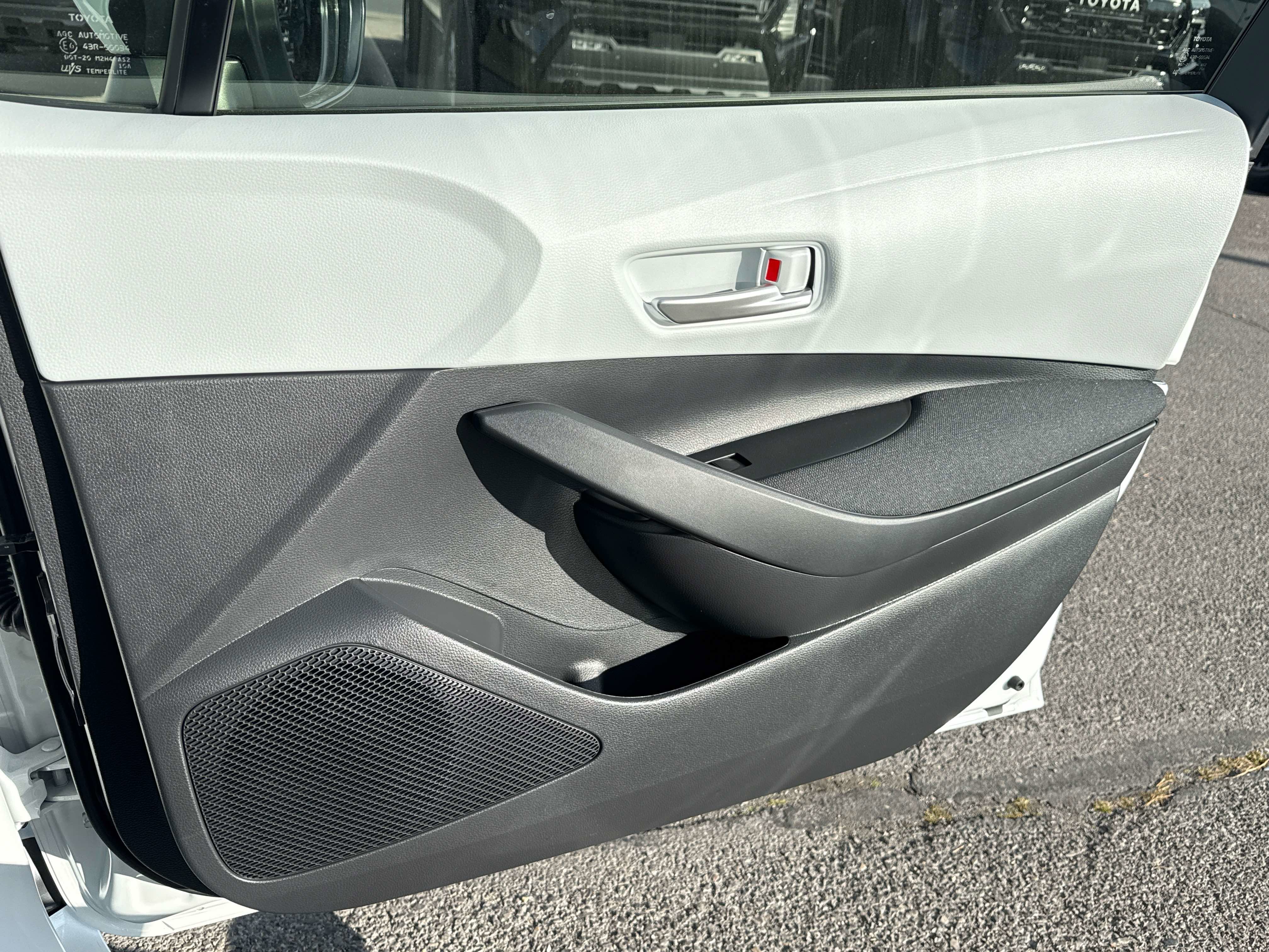 New 2026 Toyota Corolla SE image 16