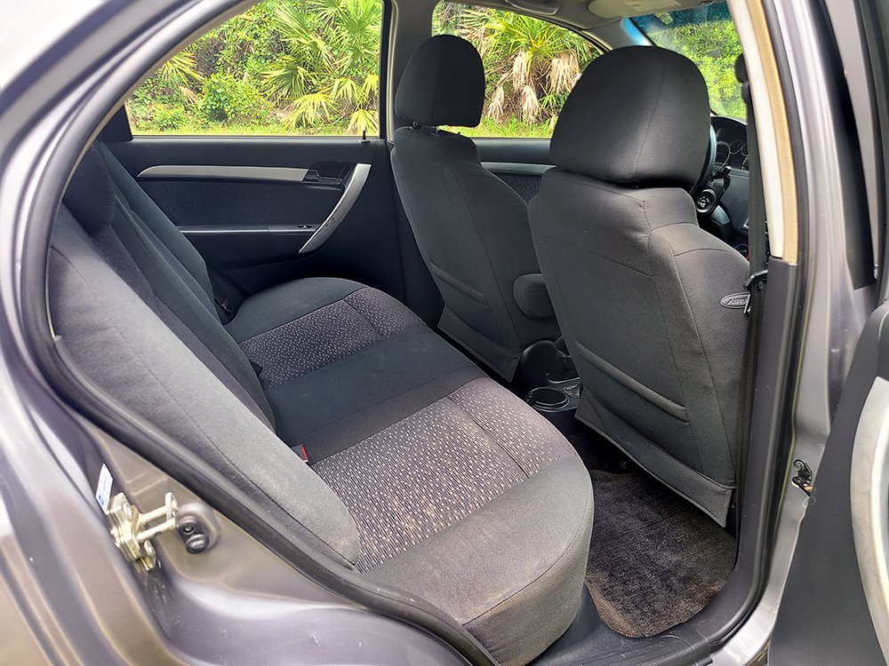Used 2011 Chevrolet Aveo LT w/ LPO, Bodyside Molding Package FWD image 17