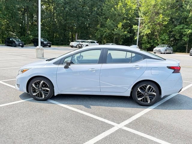 Certified 2025 Nissan Versa SR w/ Trunk Package FWD image 4
