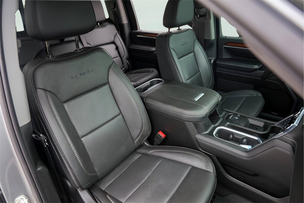 Certified 2025 GMC Sierra 2500 Denali w/ Denali Reserve Package image 33