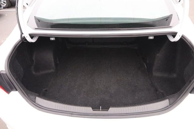 Used 2024 Chevrolet Malibu LT FWD image 7