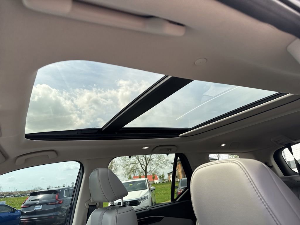 Certified 2023 Honda Pilot Touring image 31