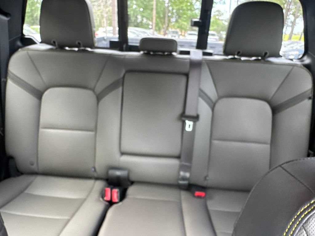Used 2023 Chevrolet Colorado ZR2 w/ ZR2 Convenience Package III AWD/4WD image 37