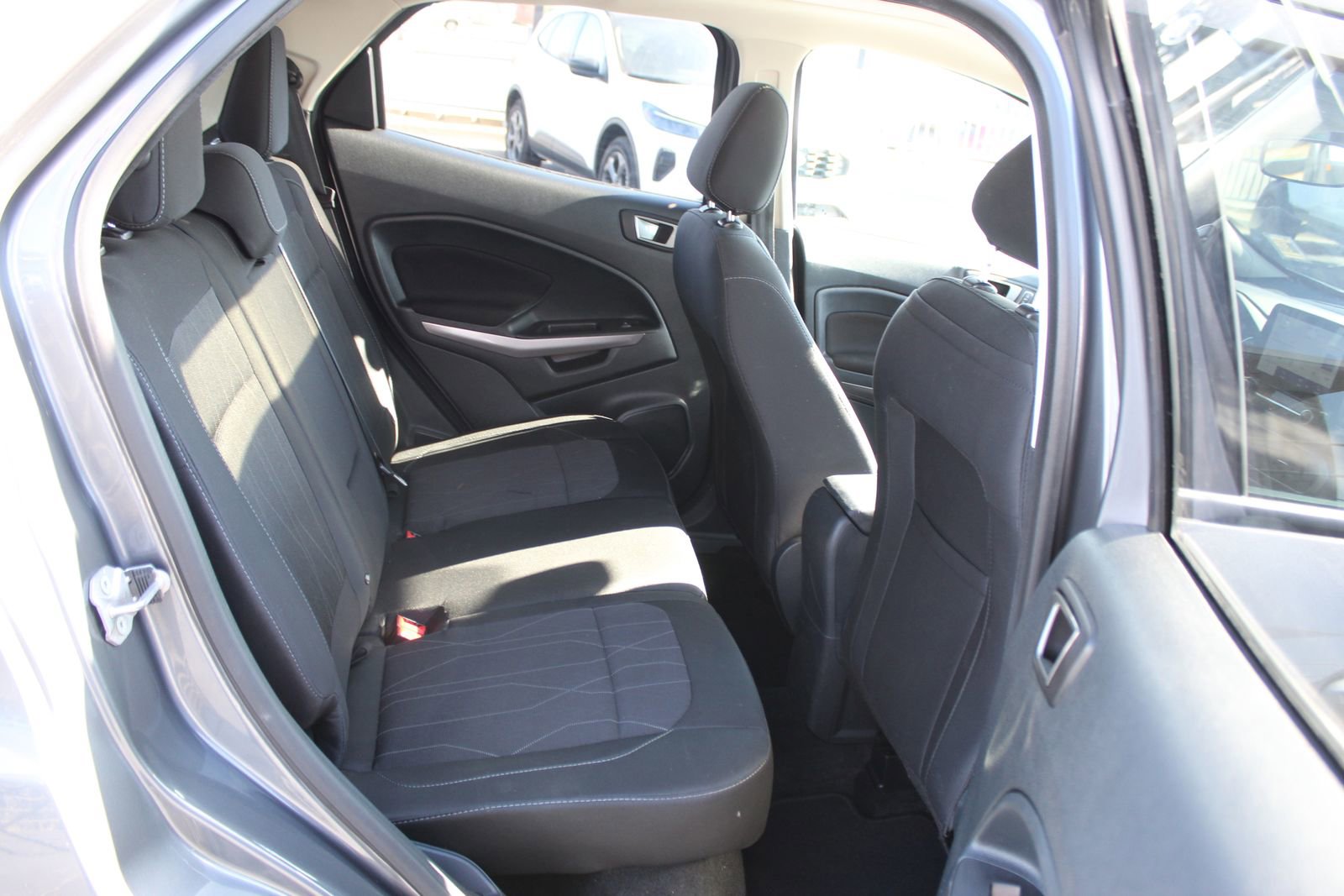 Used 2021 Ford EcoSport SE image 13