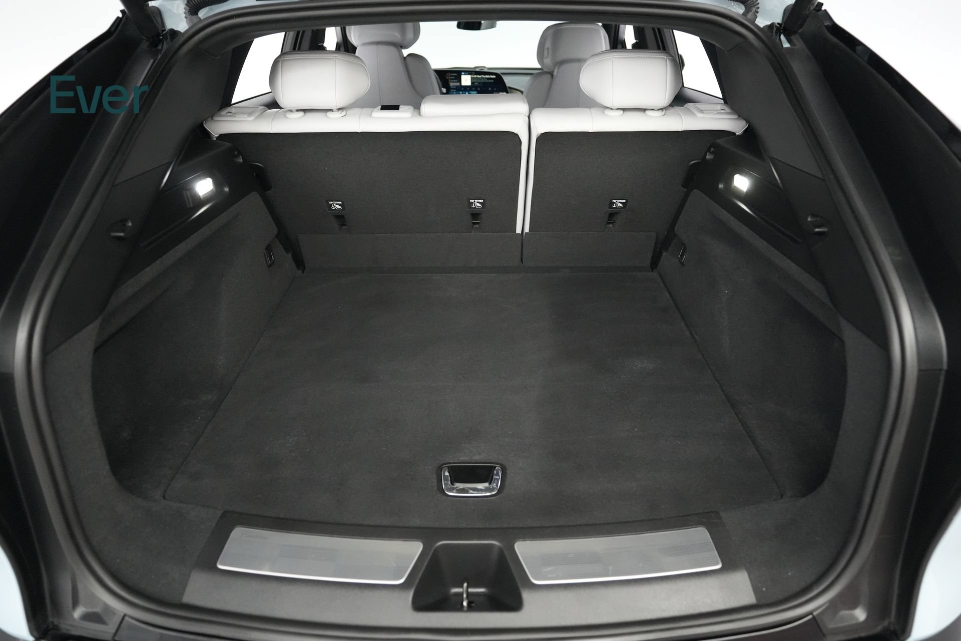 Used 2024 Cadillac Lyriq Luxury RWD image 8