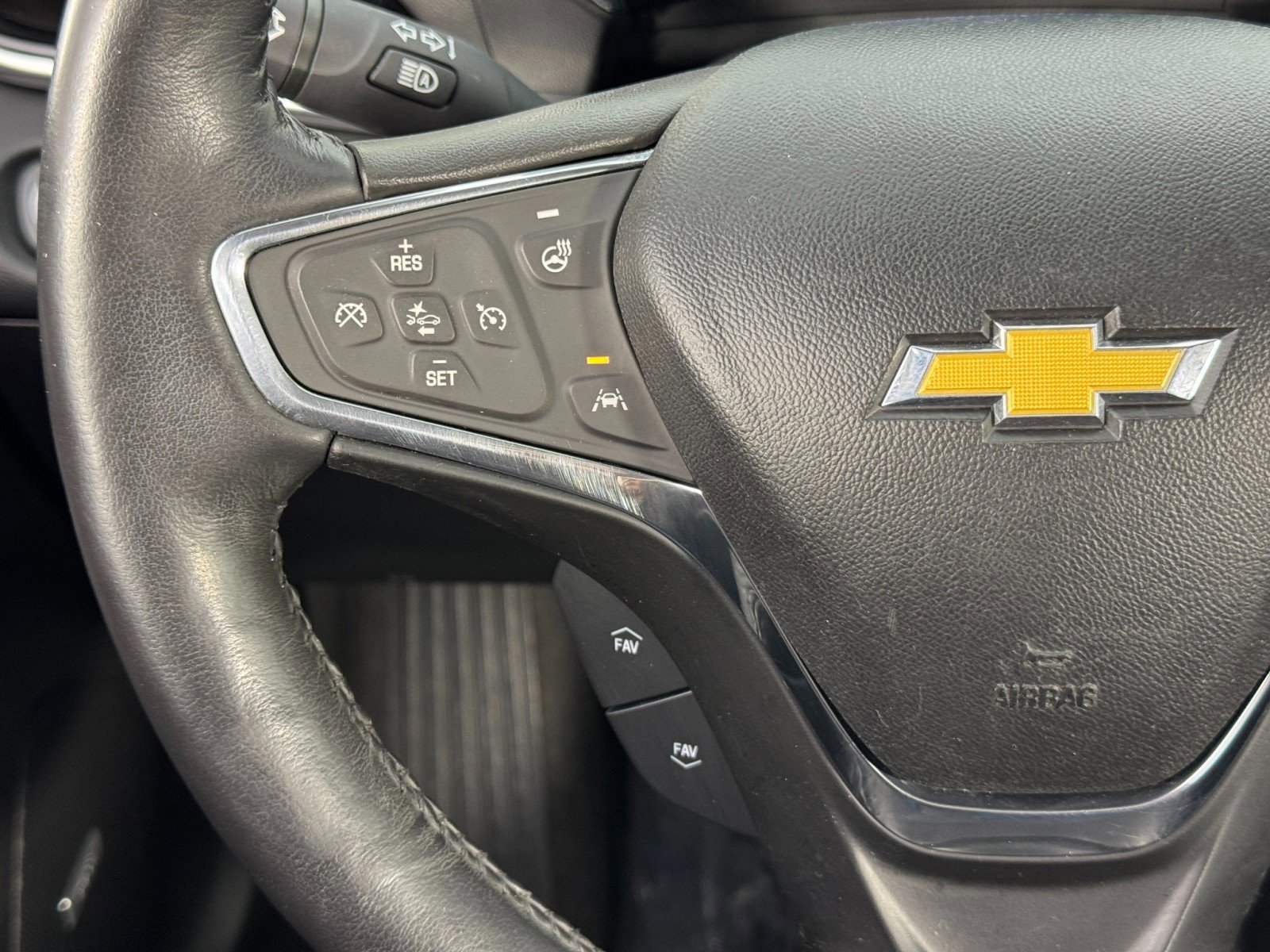 Used 2017 Chevrolet Volt Premier w/ Driver Confidence II Package image 18