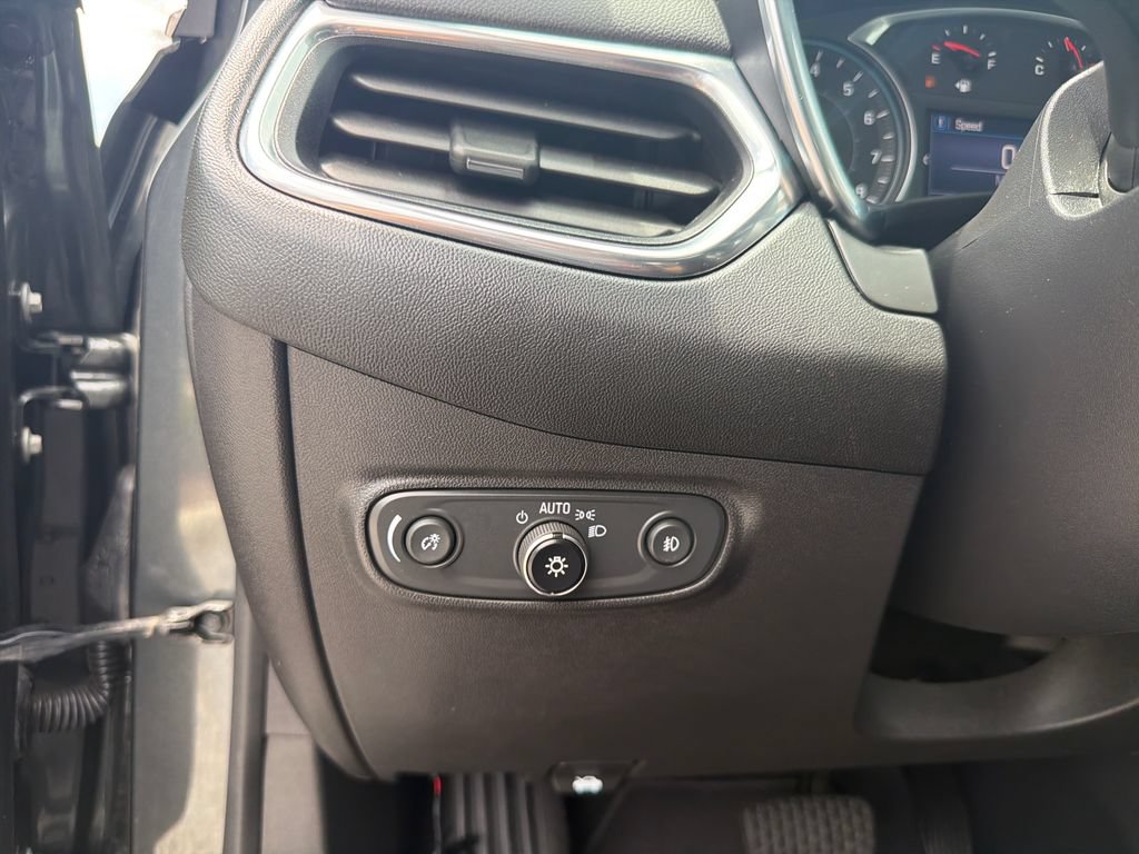 Used 2021 Chevrolet Equinox LT FWD image 38