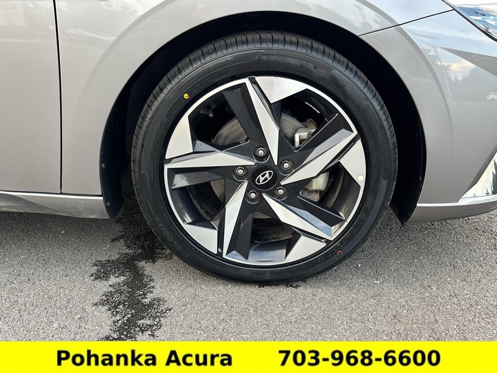 Used 2023 Hyundai Elantra Limited FWD image 32