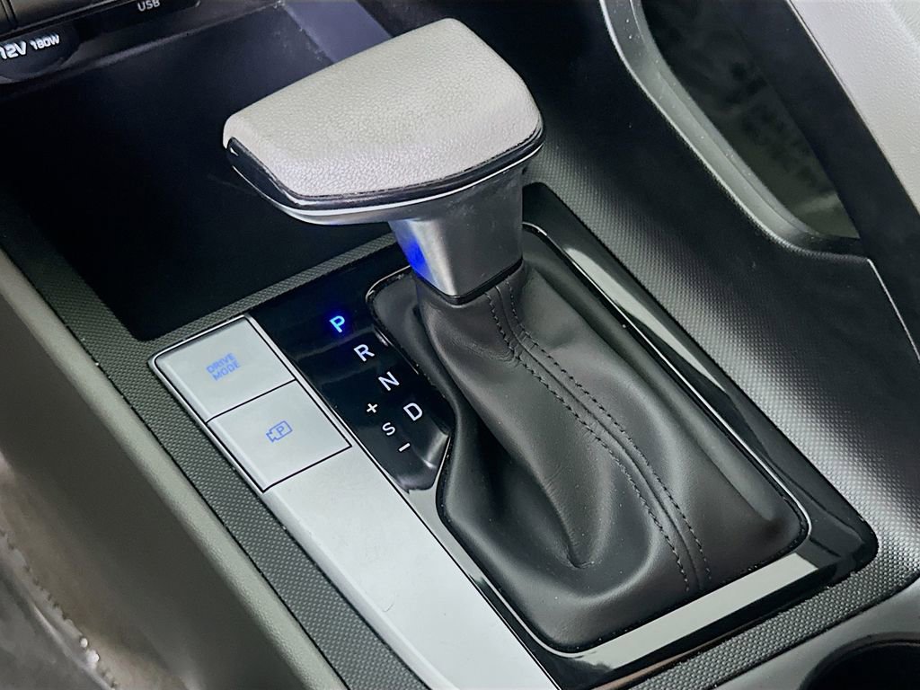 Used 2023 Hyundai Elantra SEL w/ Cargo Package image 30