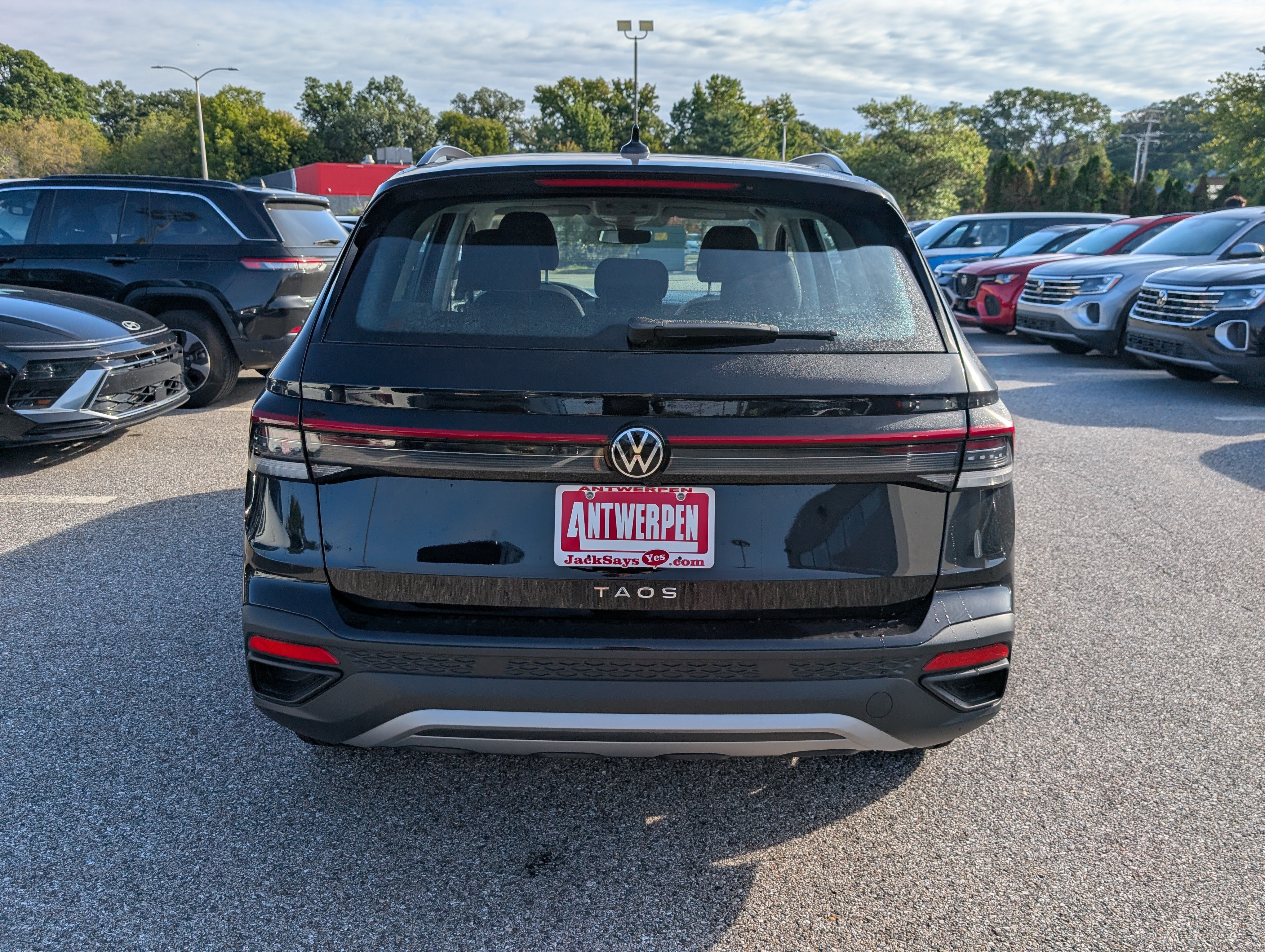New 2027 Volkswagen Taos S FWD image 4