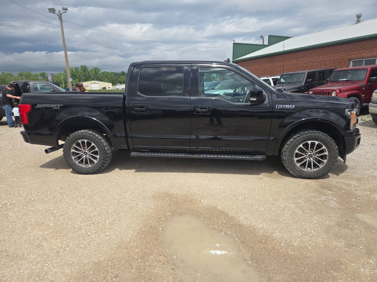 Used 2020 Ford F150 Lariat AWD/4WD image 2