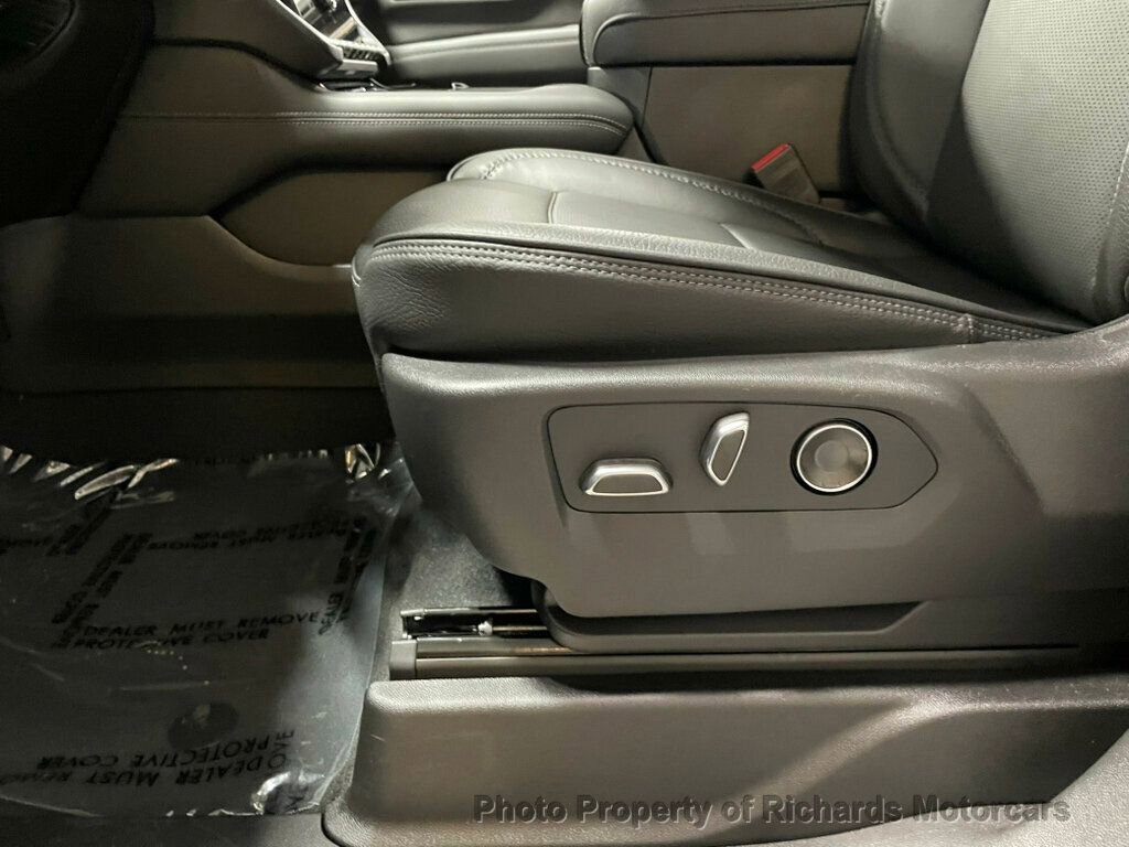 Used 2026 GMC Yukon Denali w/ Sun & Power Step Package image 11