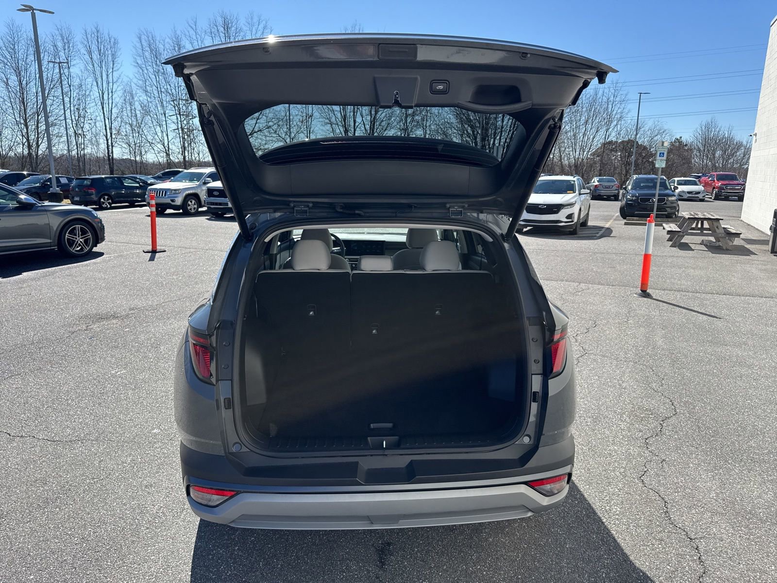 Used 2026 Hyundai Tucson SEL image 9