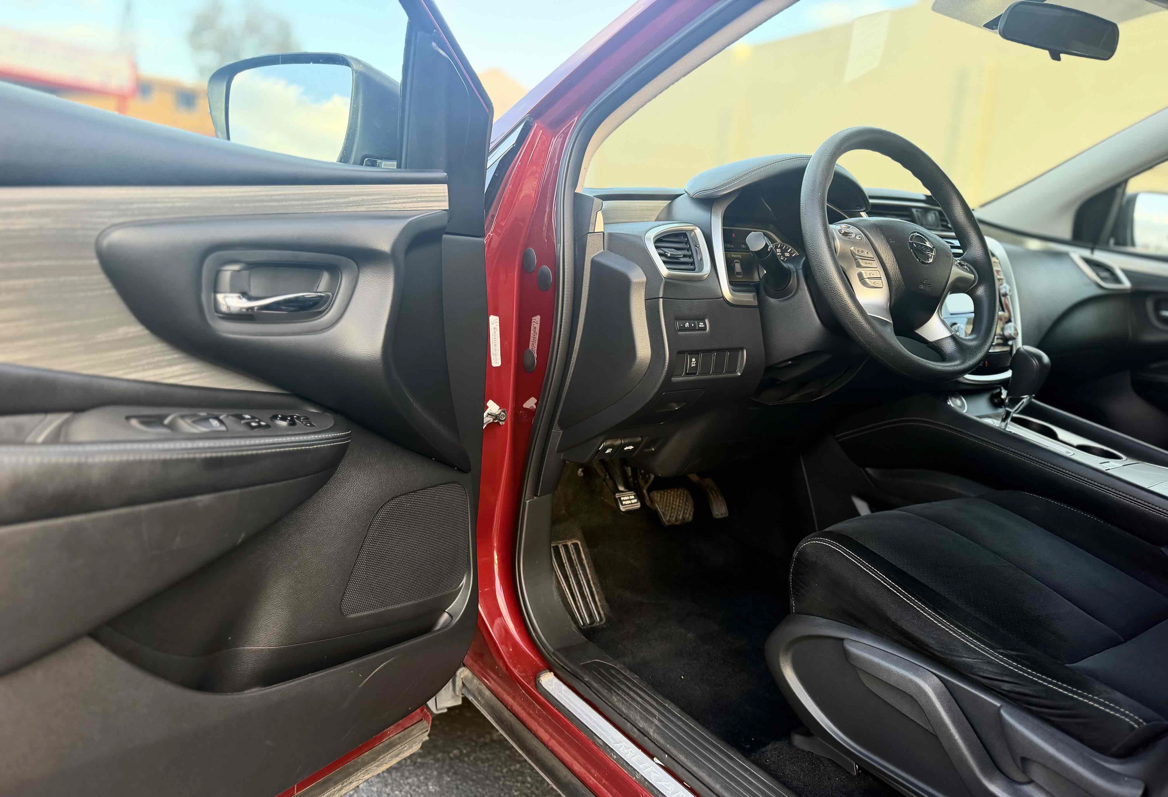 Used 2017 Nissan Murano S w/ Navigation Package FWD image 16