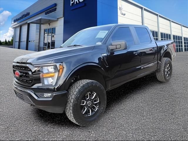 New 2023 Ford F150 XLT w/ Bed Utility Package AWD/4WD image 7