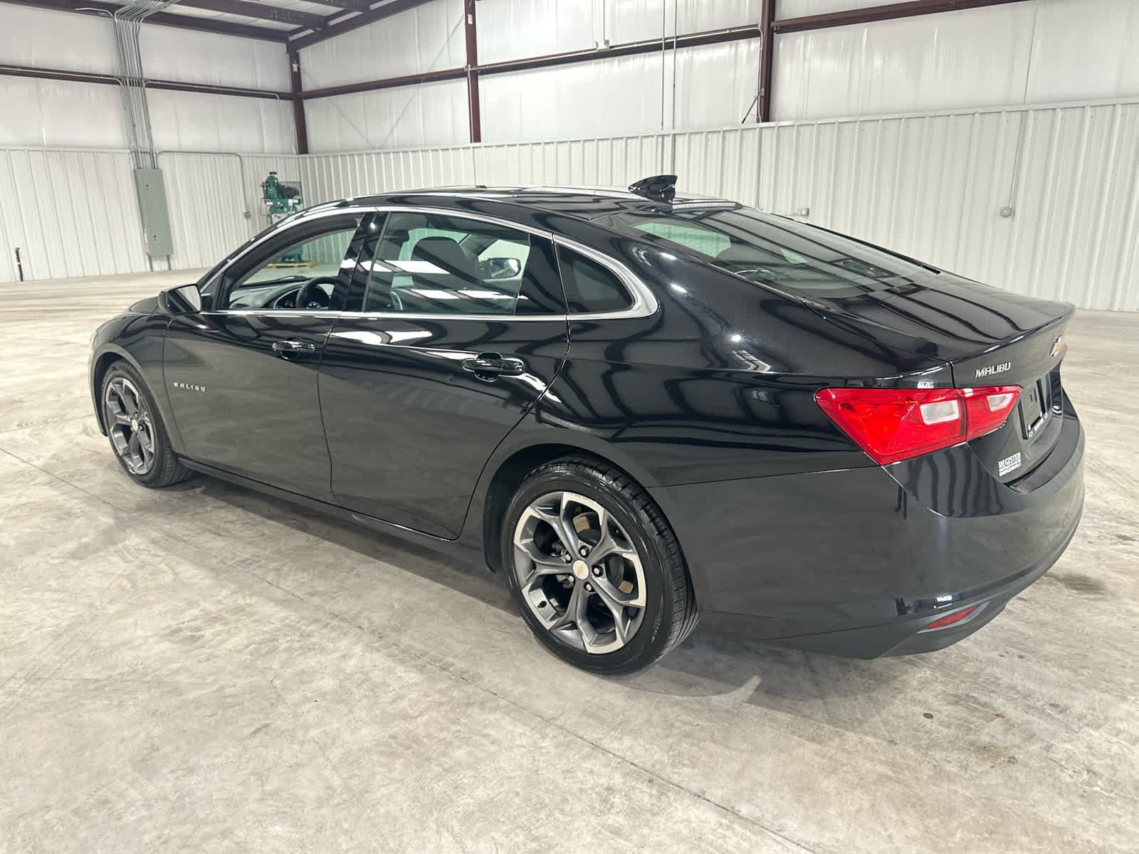 Used 2023 Chevrolet Malibu LT FWD image 3
