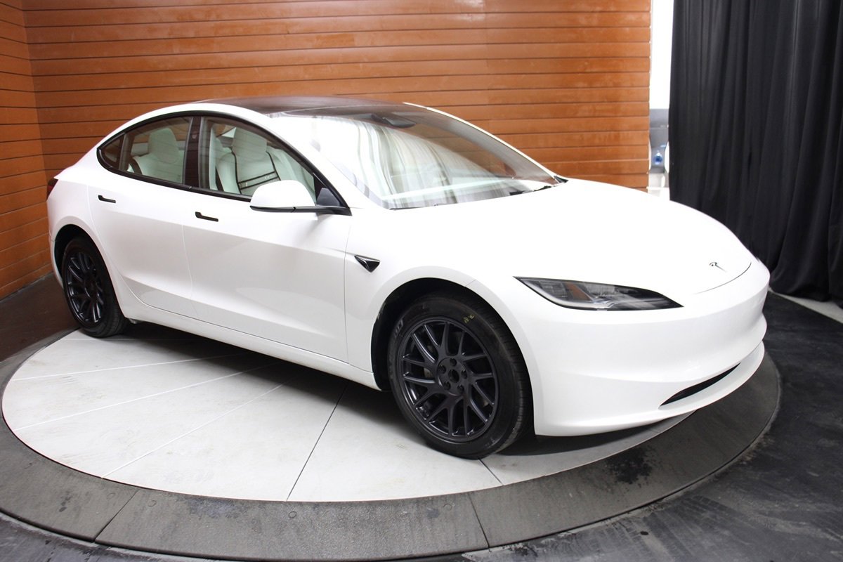 Used 2024 Tesla Model 3 Long Range RWD image 14