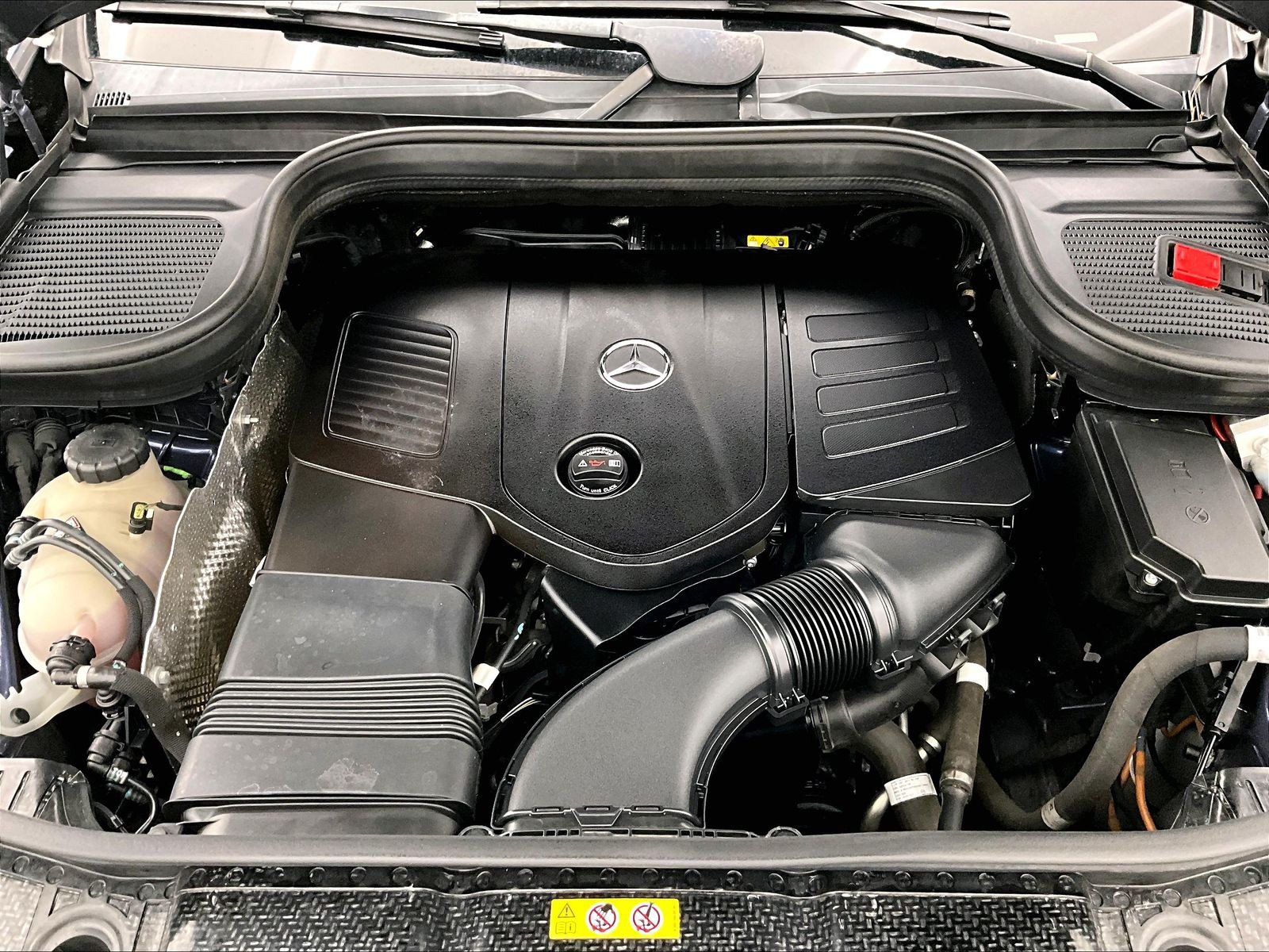 Certified 2024 Mercedes-Benz GLE 350 4MATIC image 9