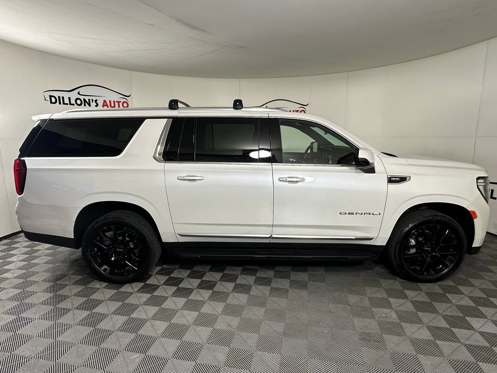 Used 2024 GMC Yukon XL Denali AWD/4WD image 10