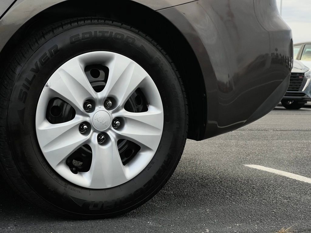 Used 2014 Kia Forte LX image 34