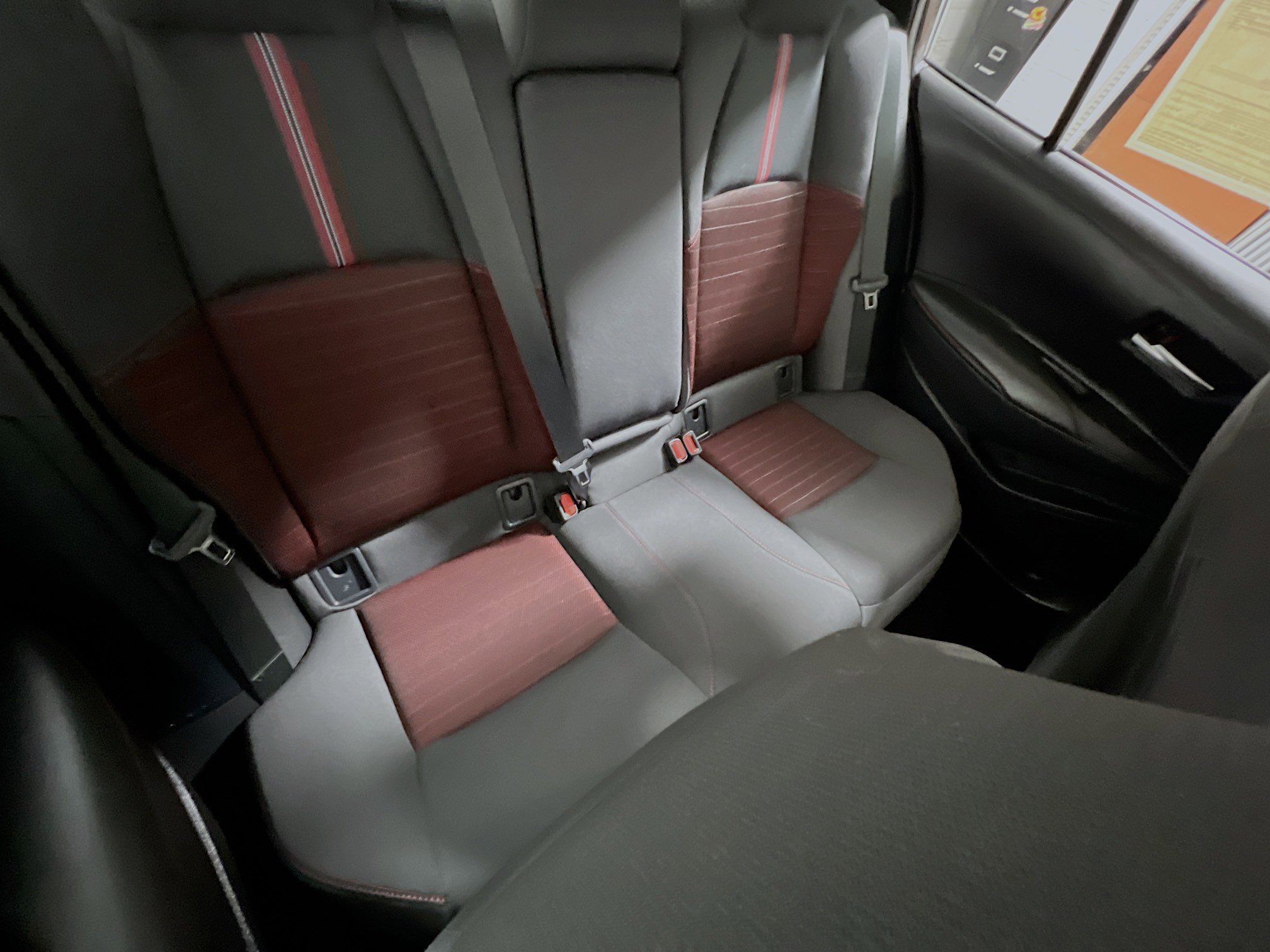 Used 2025 Toyota Corolla SE image 33