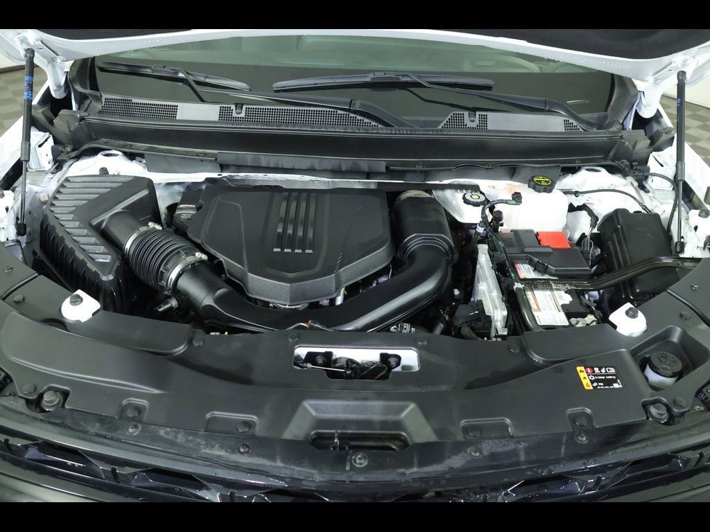 Used 2024 Chevrolet Traverse RS w/ LPO, Floor Liner Package image 21