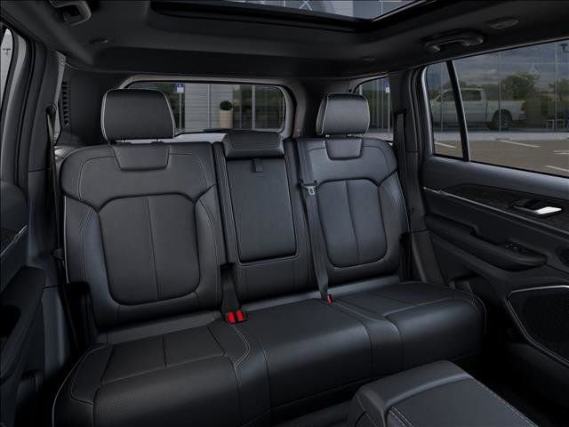 New 2026 Jeep Grand Cherokee Limited AWD/4WD image 15