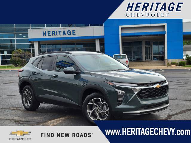 Used 2025 Chevrolet Trax LT
