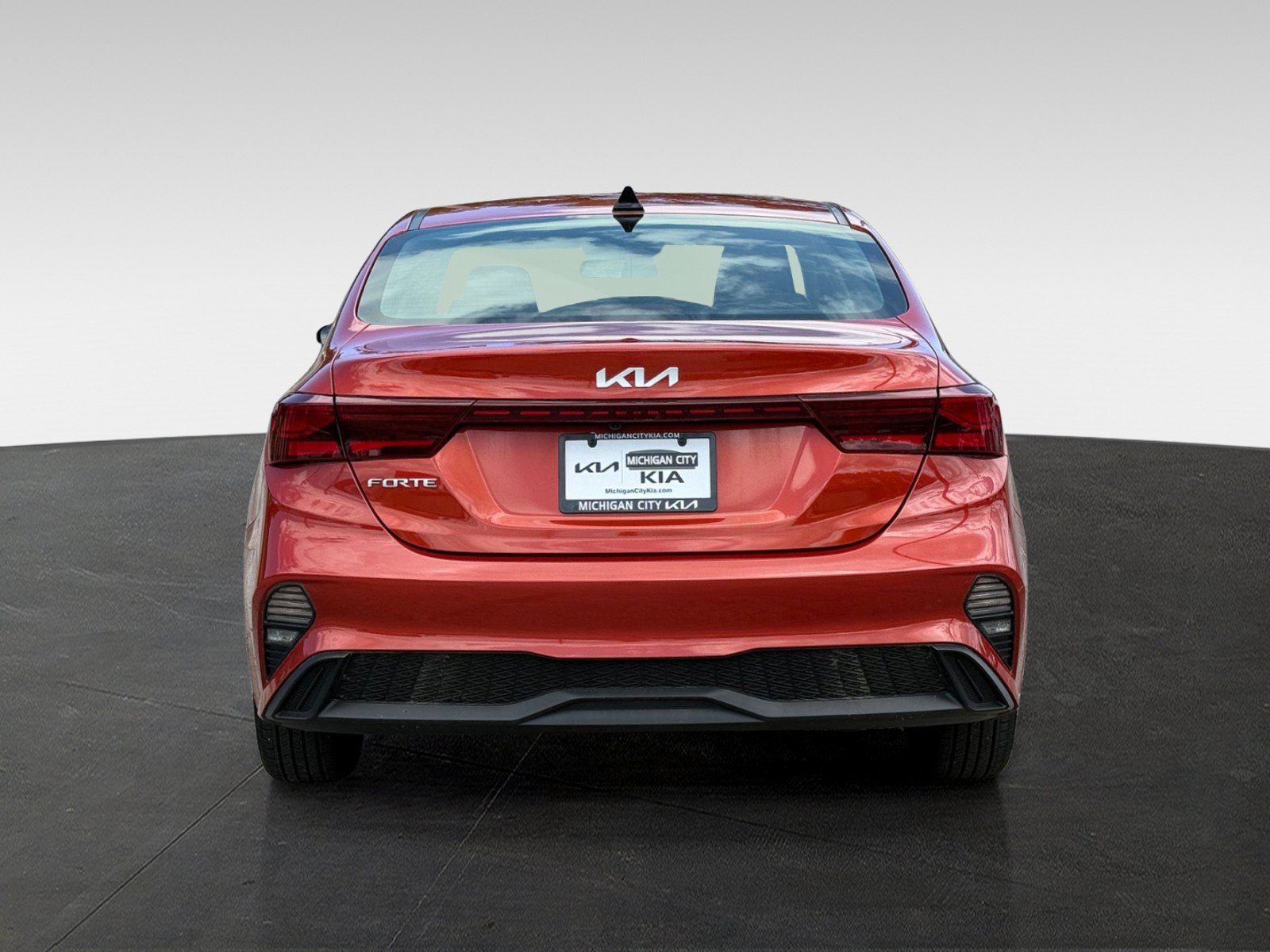 Used 2023 Kia Forte LXS w/ LXS Technology Package FWD image 6