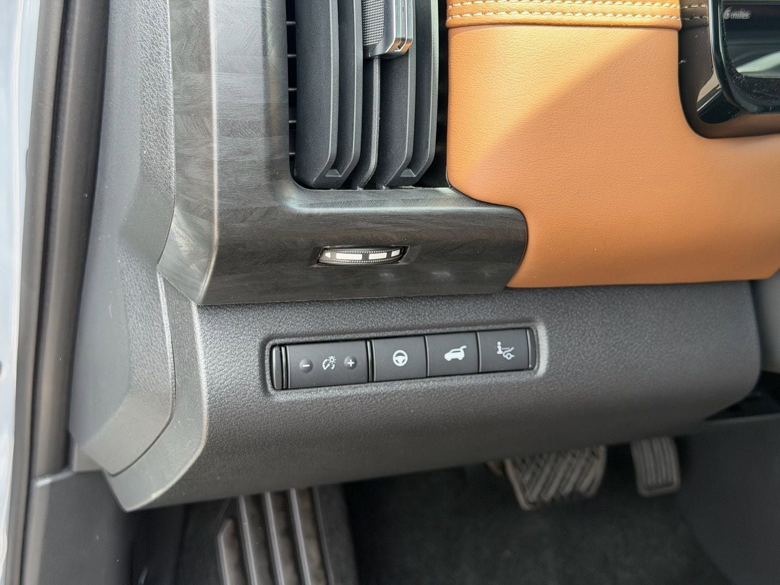 New 2026 Nissan Pathfinder Platinum AWD/4WD image 20