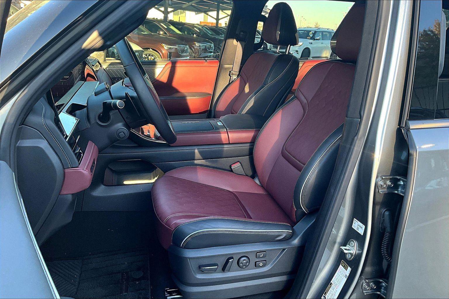 New 2025 INFINITI QX80 Autograph image 24