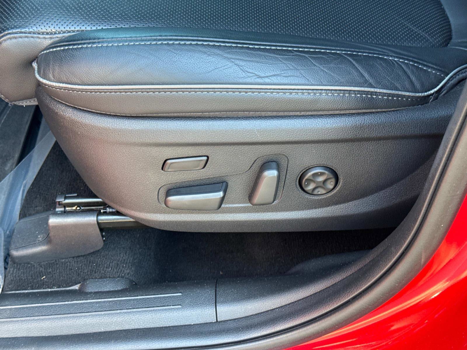 Used 2021 Hyundai Santa Fe Limited image 18