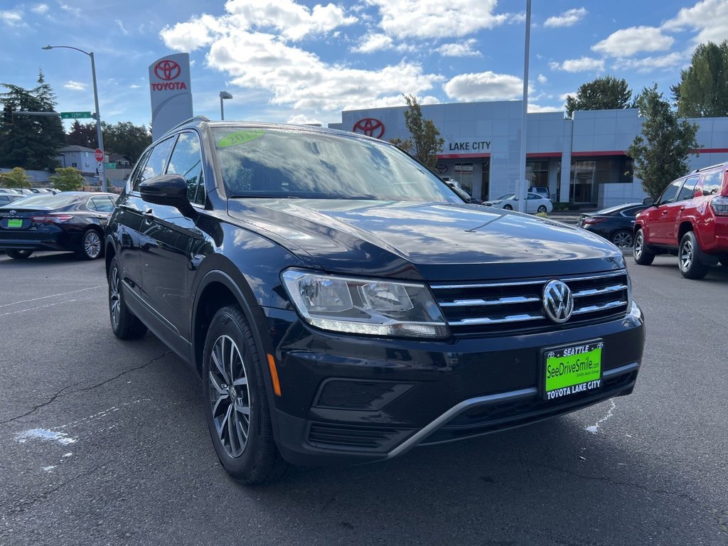 Used 2019 Volkswagen Tiguan SE w/ Panoramic Sunroof Package