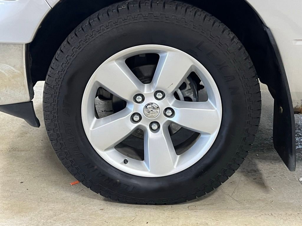 Used 2017 RAM 1500 Classic SLT image 8