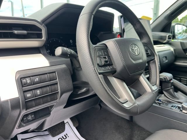 Used 2024 Toyota Tacoma 4x4 Double Cab image 11