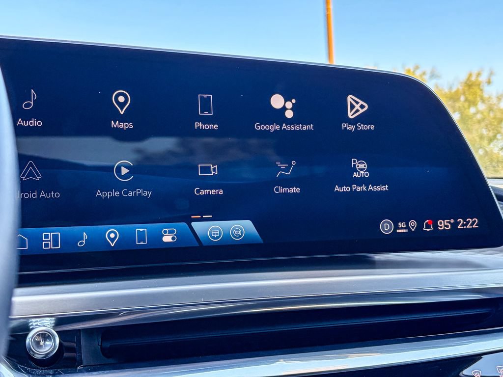 Certified 2024 Cadillac Lyriq Luxury RWD image 22