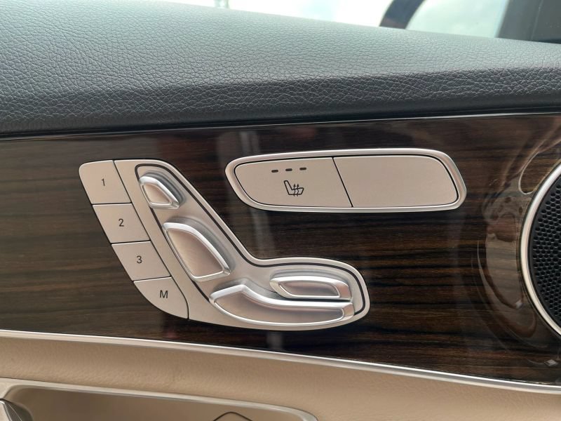 Used 2018 Mercedes-Benz C 300 4MATIC Sedan image 17