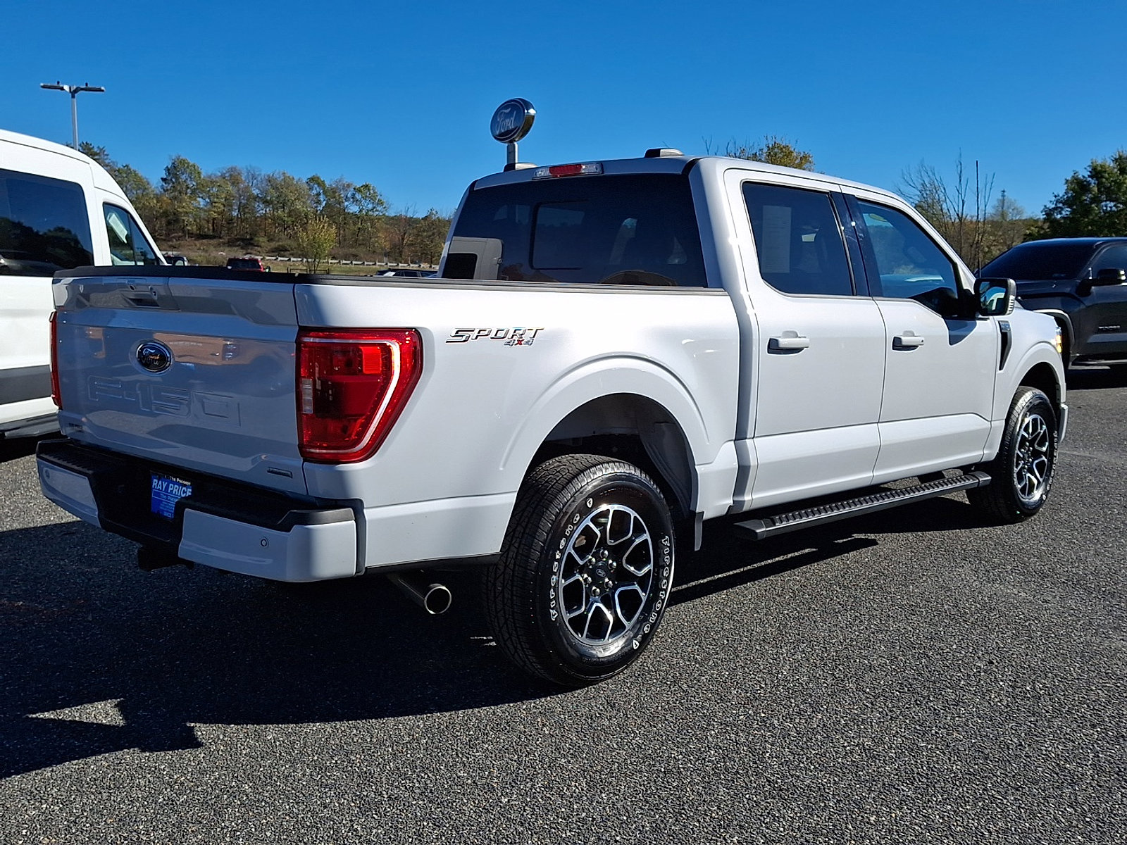 Certified 2022 Ford F150 XLT w/ Equipment Group 302A High image 6