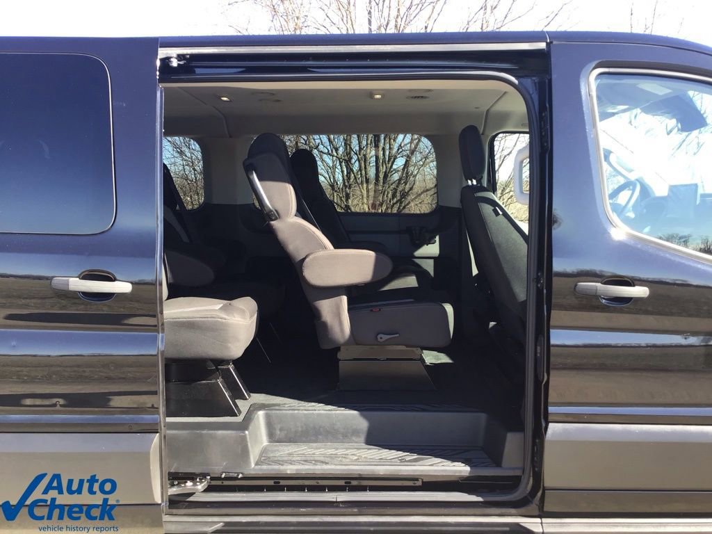 Used 2023 Ford Transit 350 148 Low Roof Wagon image 14