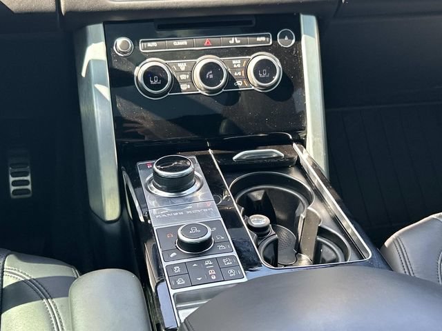 Used 2017 Land Rover Range Rover Supercharged AWD/4WD image 16