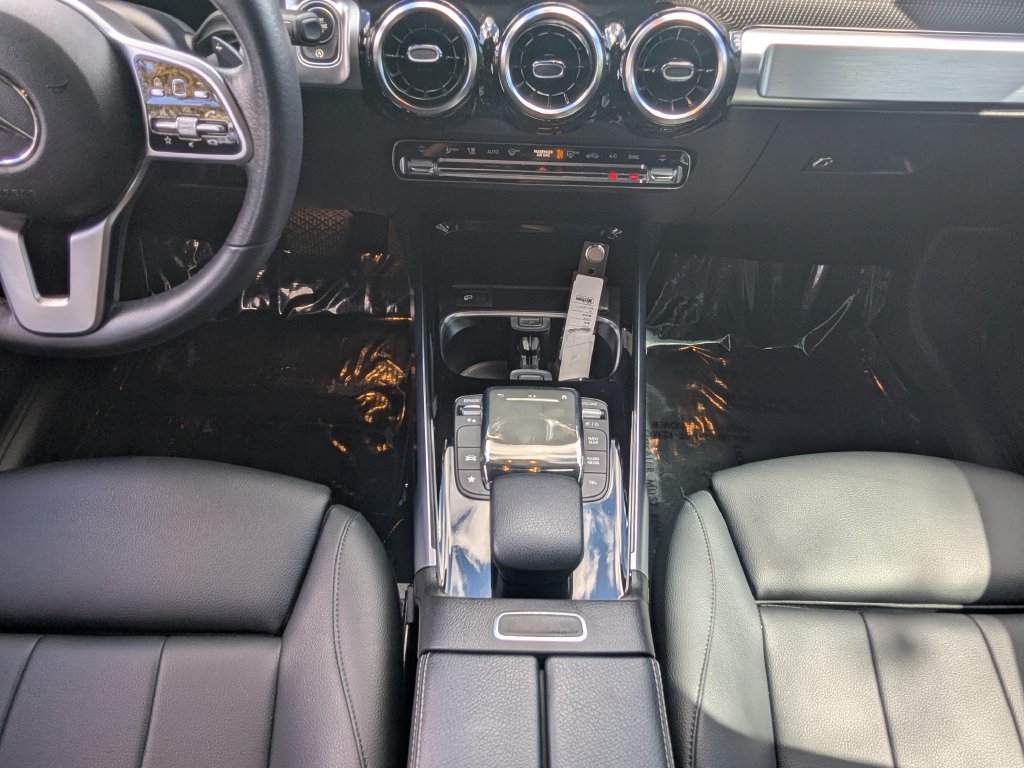 Certified 2021 Mercedes-Benz GLB 250 4MATIC image 6