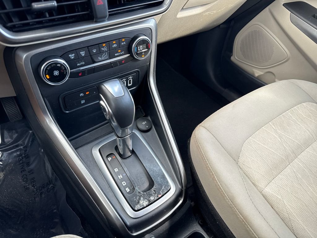 Used 2018 Ford EcoSport SE w/ SE Convenience Package image 19