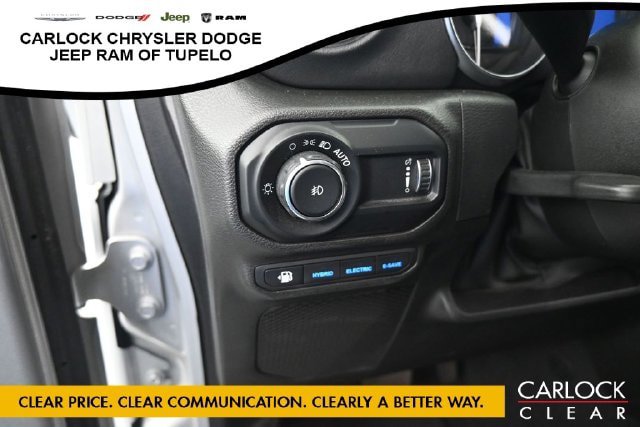 Used 2023 Jeep Wrangler Unlimited Rubicon 4xe w/ Cold Weather Group AWD/4WD image 16