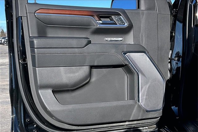 Used 2024 GMC Sierra 1500 Denali w/ Technology Package image 21