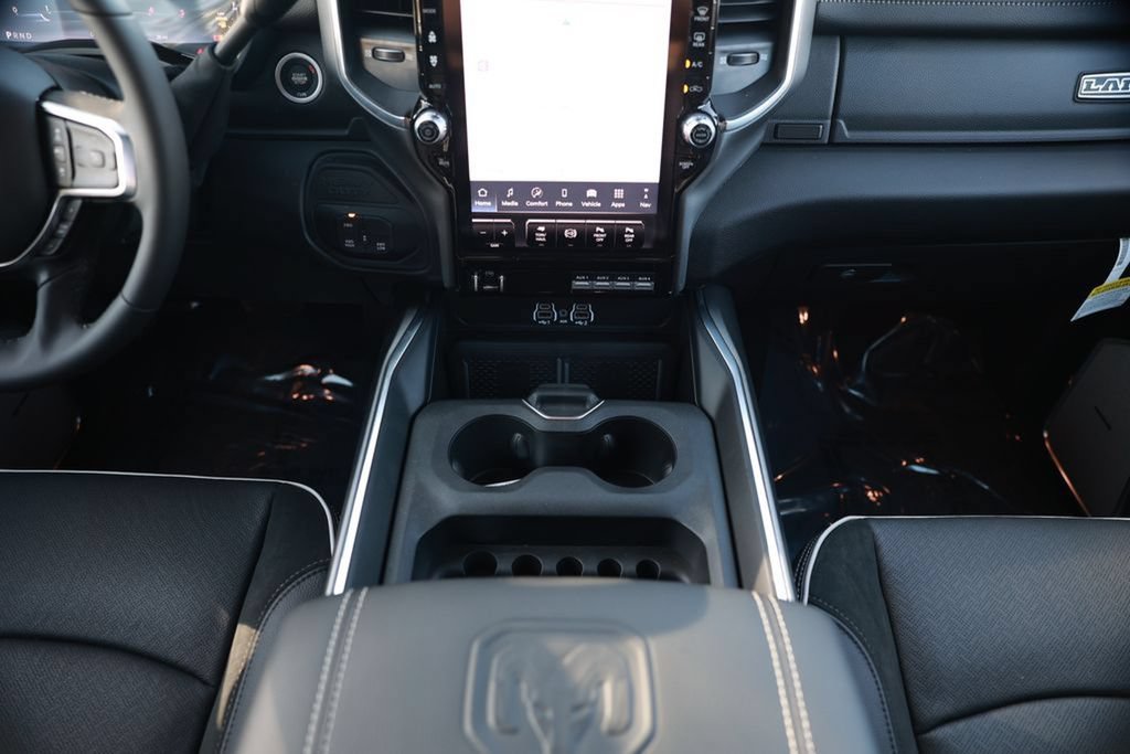 New 2026 RAM 3500 Laramie AWD/4WD image 27