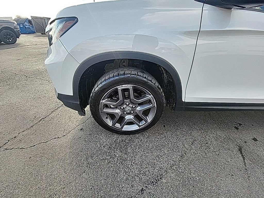 Used 2023 Honda Passport EX-L image 8