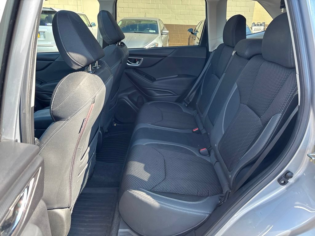 Used 2019 Subaru Forester Premium AWD/4WD image 28
